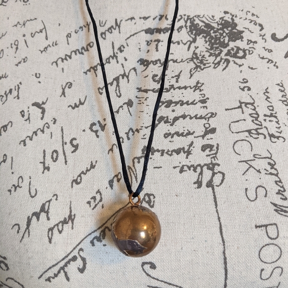 Howling Wolf at Moon Relaxation New Age Buddha Necklace - Chimes When Touched! - Picture 3 of 3